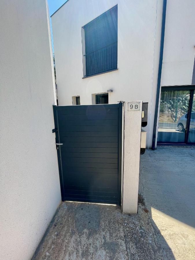 Appart Pop-Art Proche Autoroute, Plages Et Attractions, Wifi - Tv, Deco Stylee, Calme Bessan Exterior photo